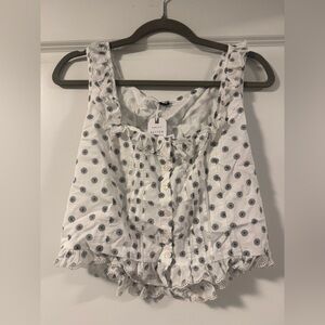 American Eagle Outfitters White and Black Floral Blouse